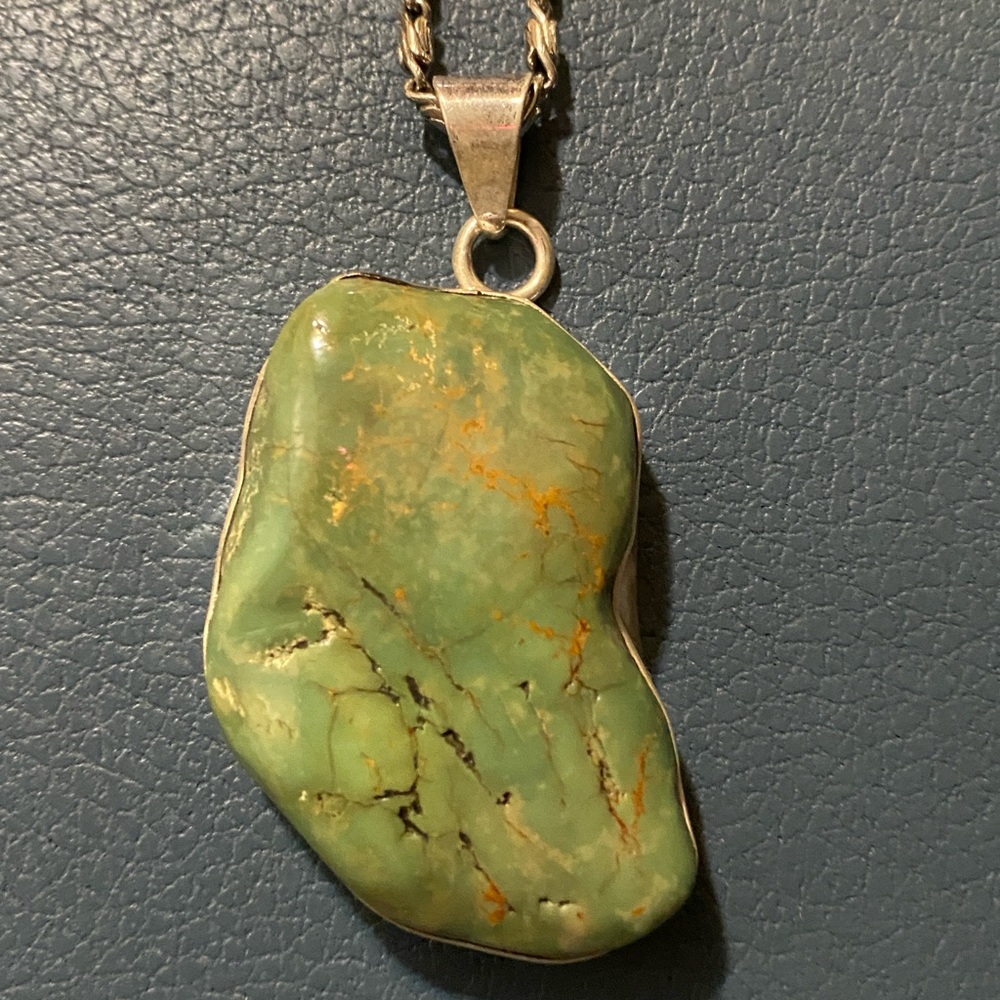 Vintage Green Carico Lake Turquoise Necklace Sterling Silver Native American